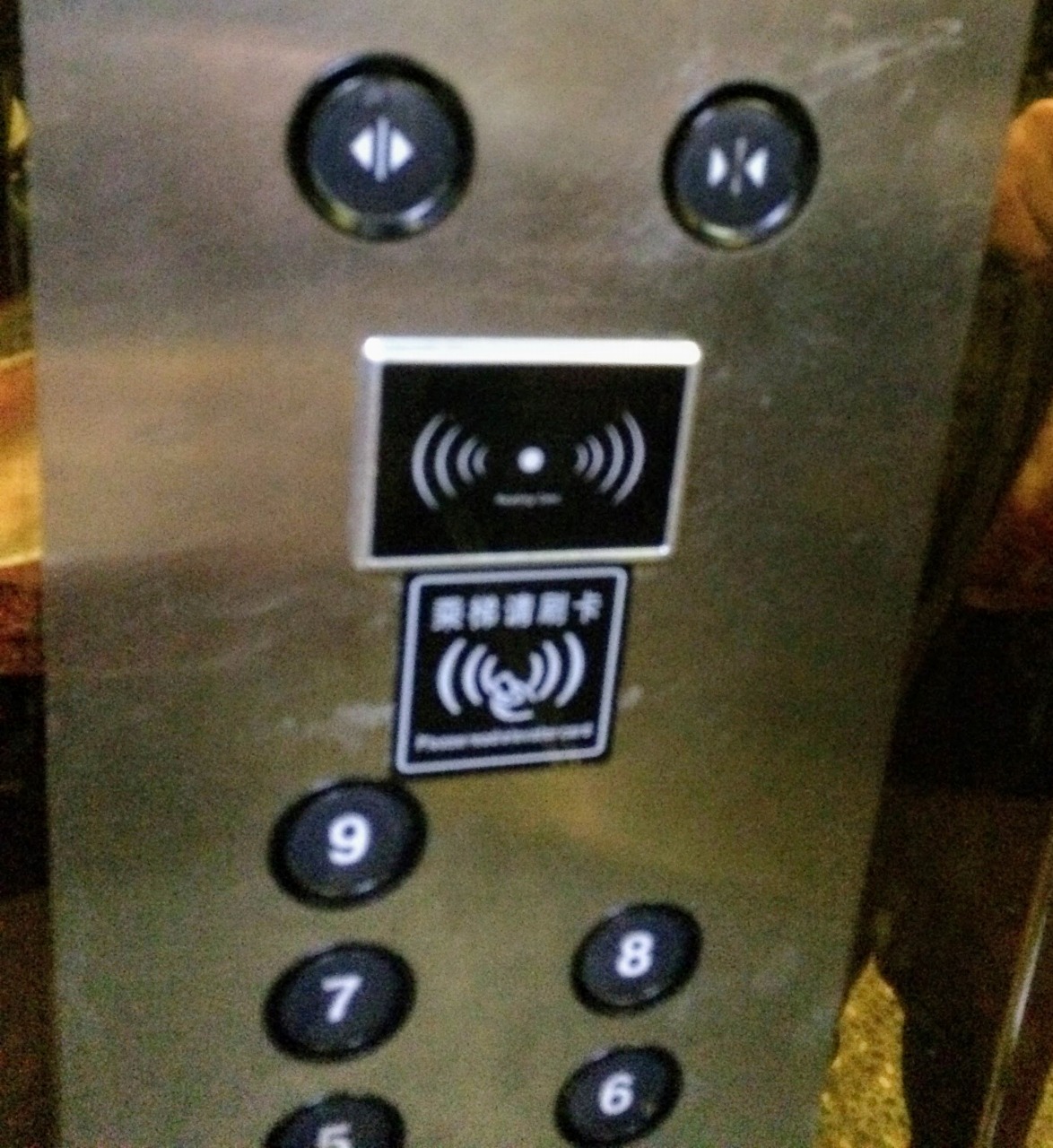 ホテルのエレベーター